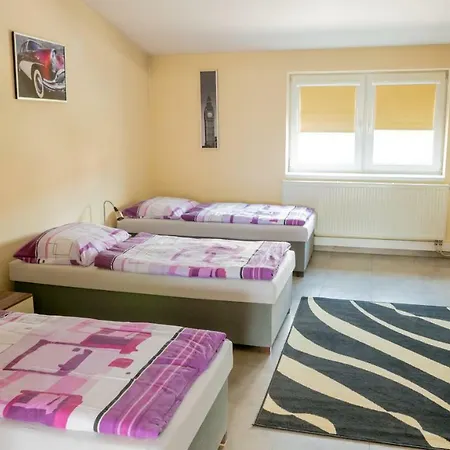 Privat Tina בית אירוח